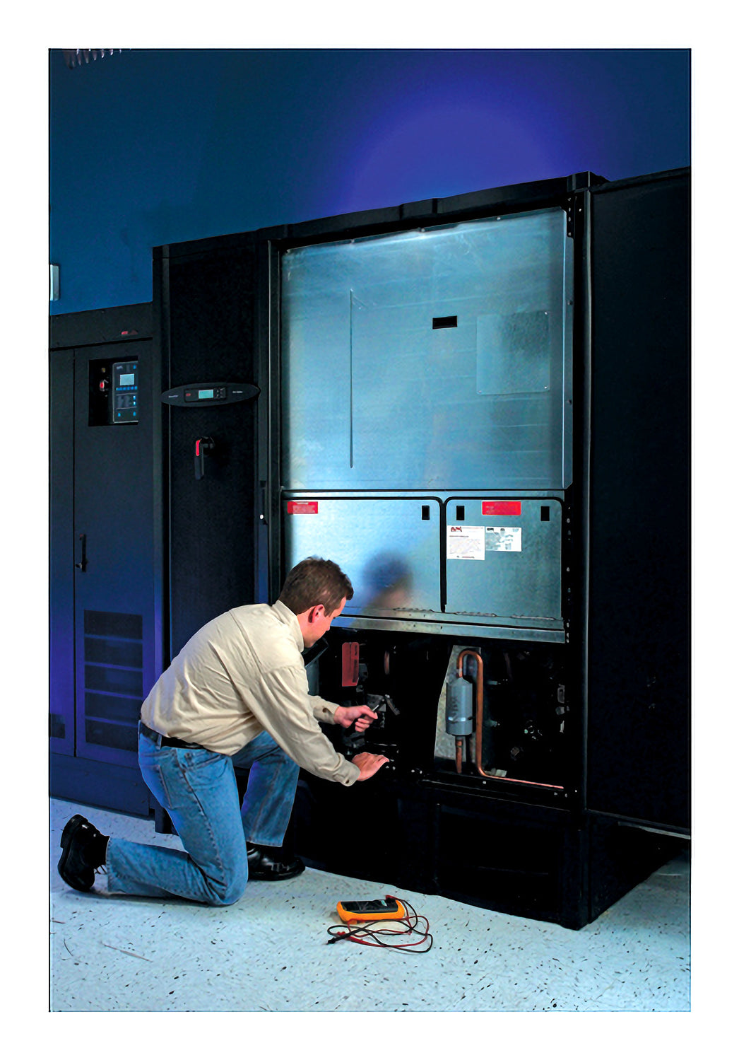 APC 1 Year 4HR 7X24 Response Upgrade to Factory Warranty or Existing Service Contract for 1 Smart-UPS 1 year(s)